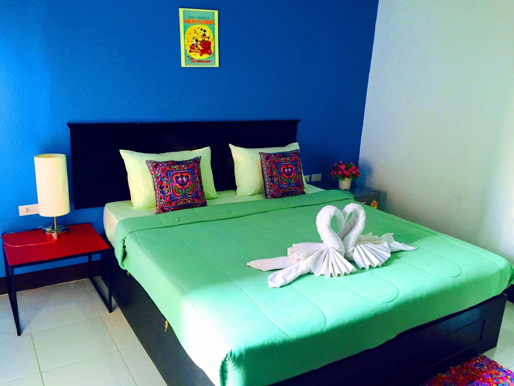 Benetti Lodge Patong Dış mekan fotoğraf