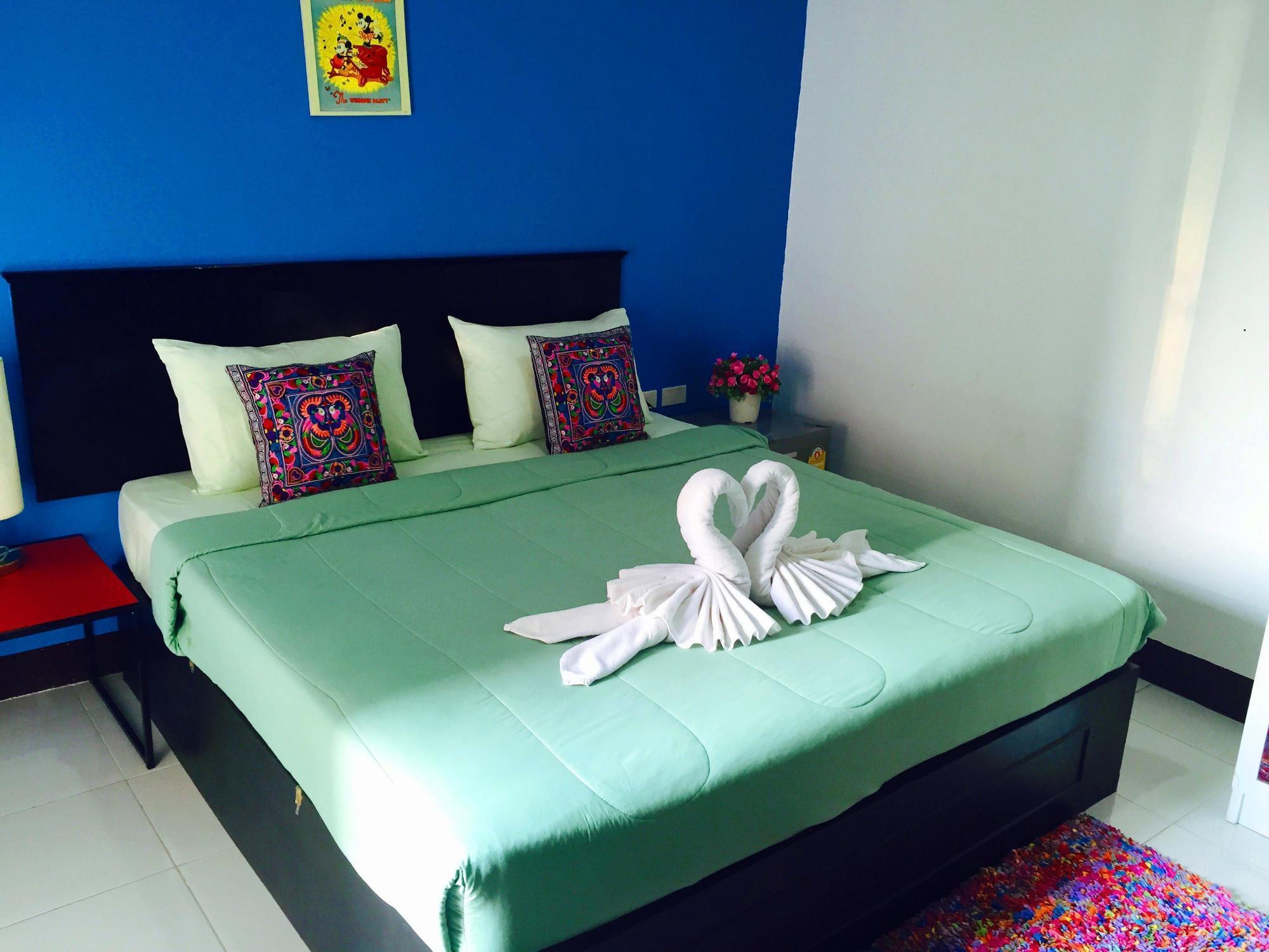 Benetti Lodge Patong Dış mekan fotoğraf