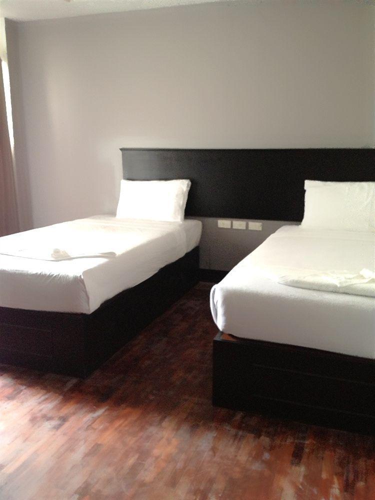 Benetti Lodge Patong Dış mekan fotoğraf