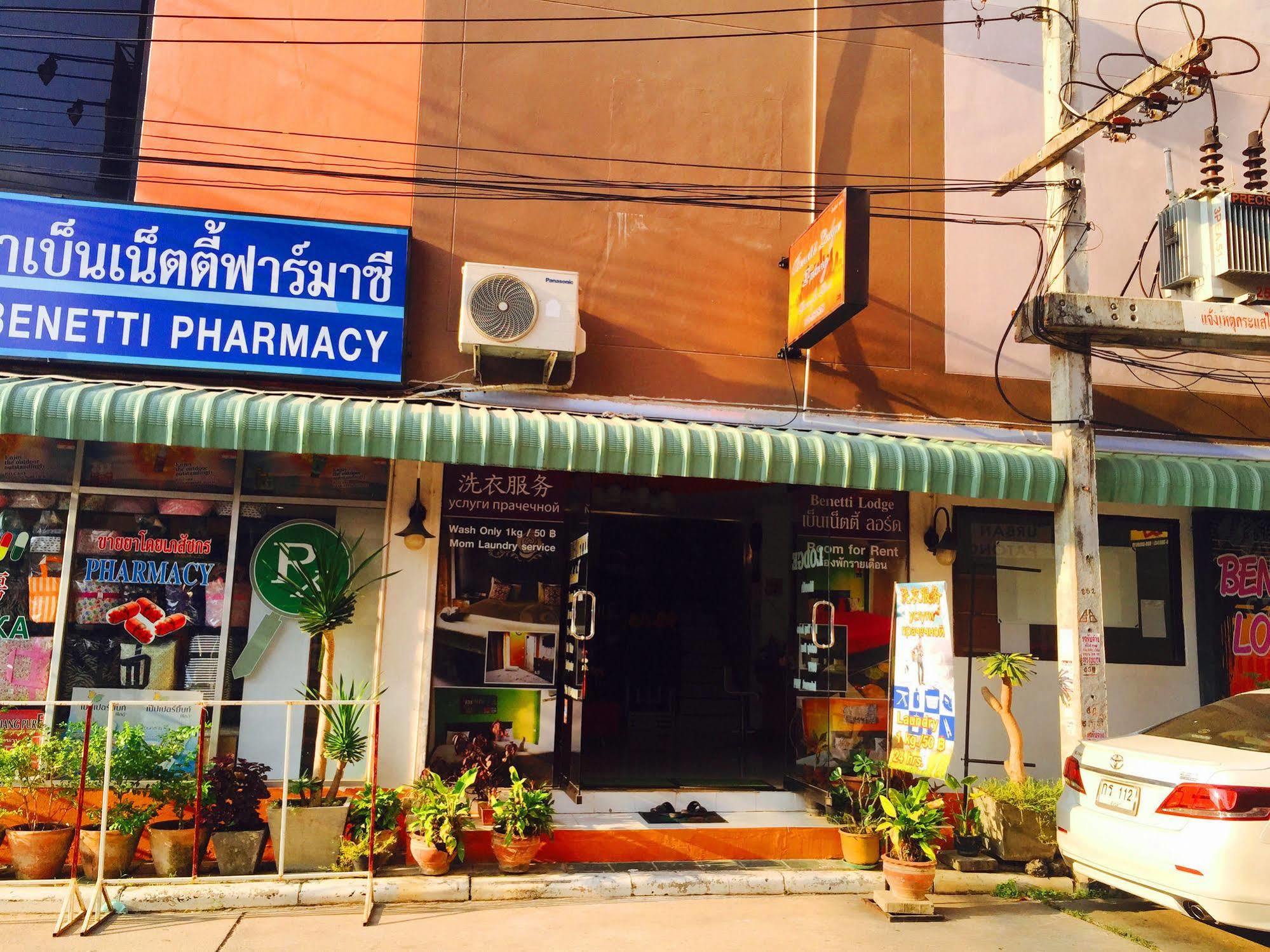 Benetti Lodge Patong Dış mekan fotoğraf